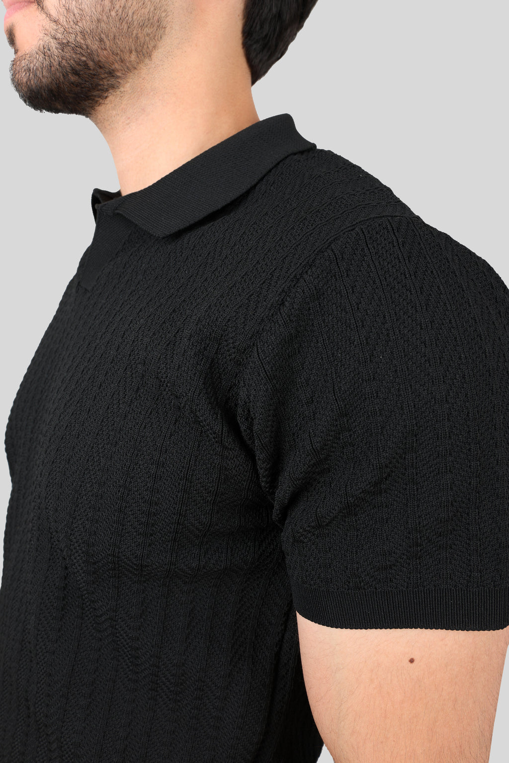 BLACK KNITTED POLO