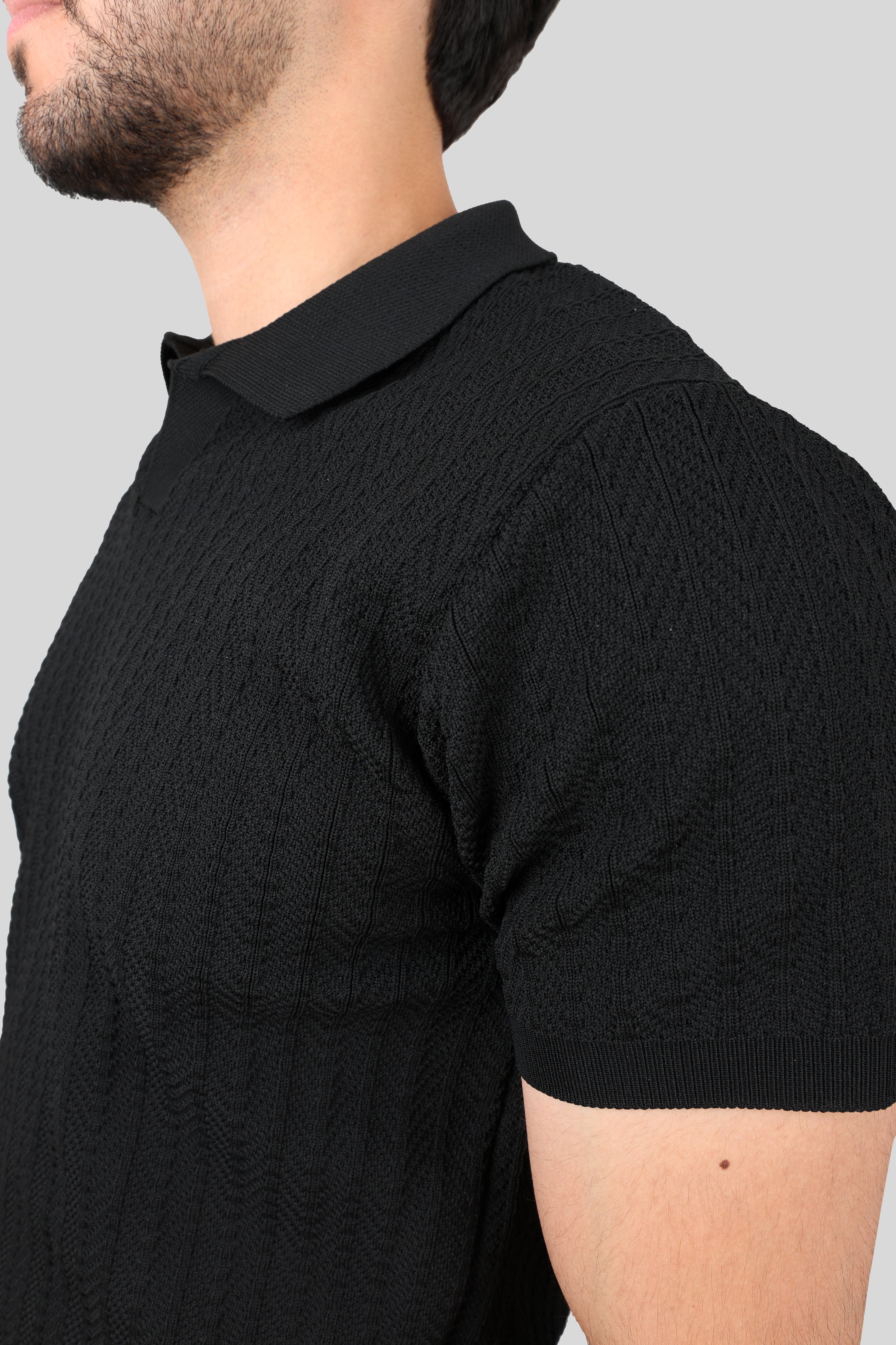 BLACK KNITTED POLO