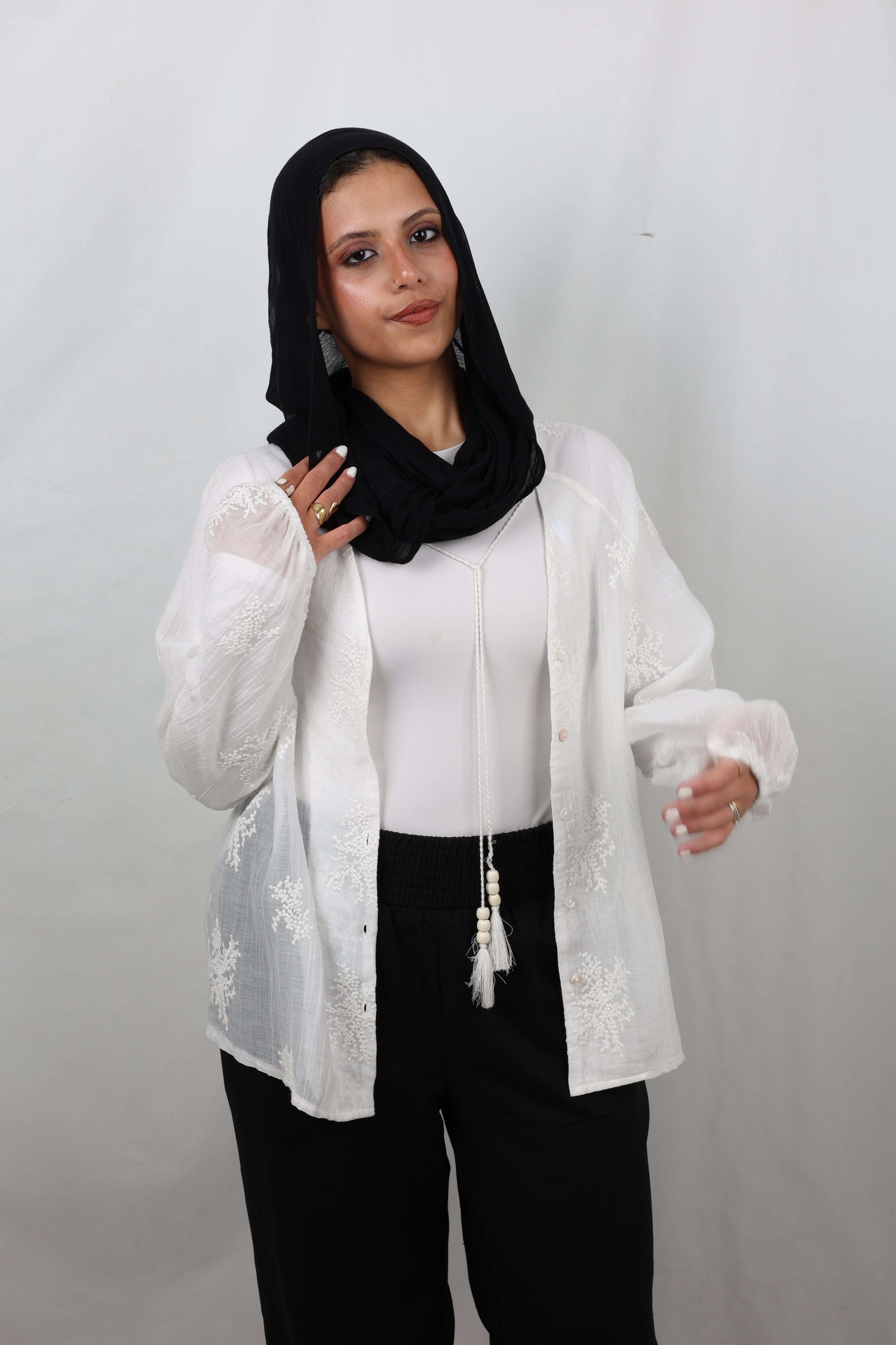 WHITE STITCHED BLOUSE