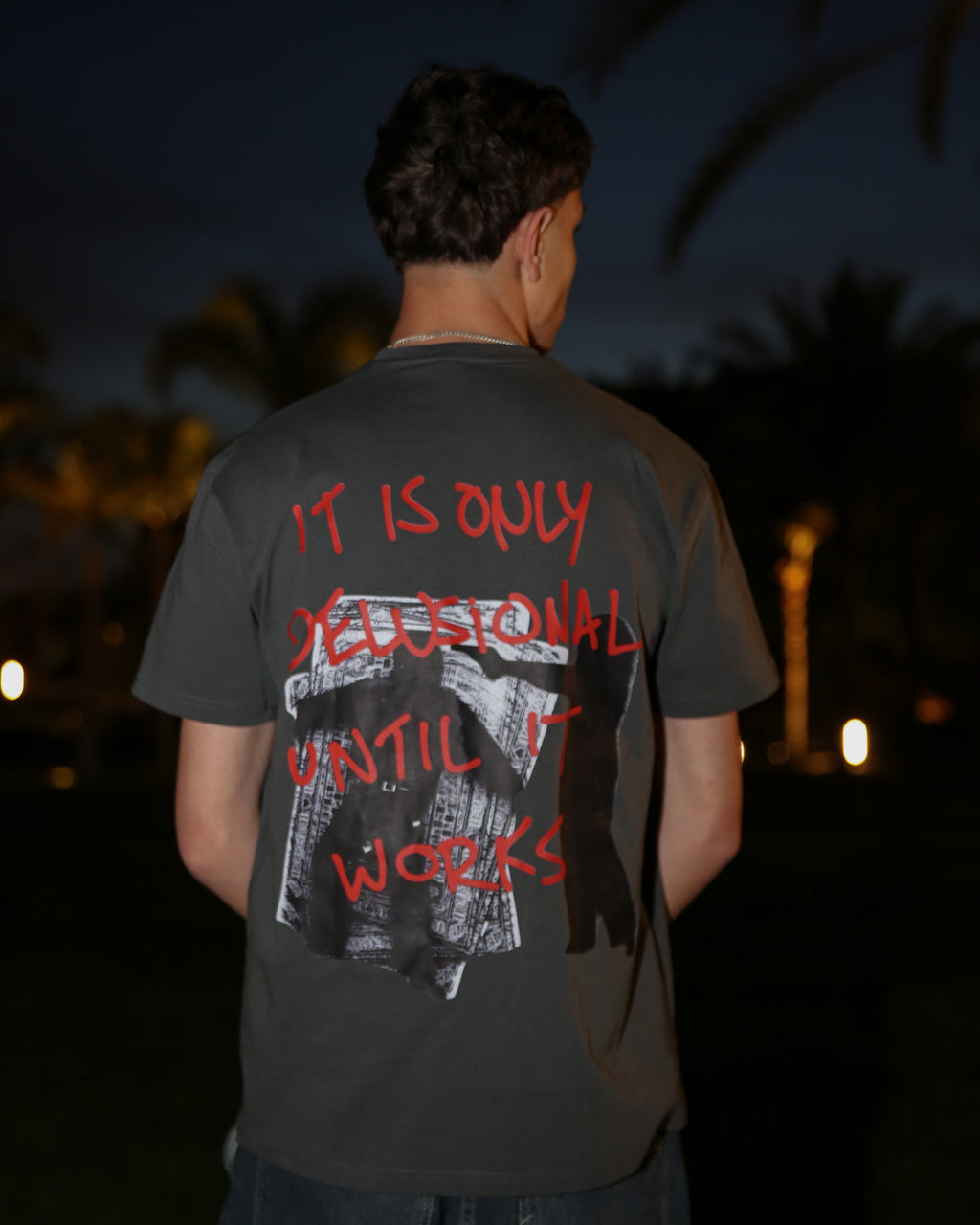 Gray "BEYOND DELUSION" regular fit T-SHIRT