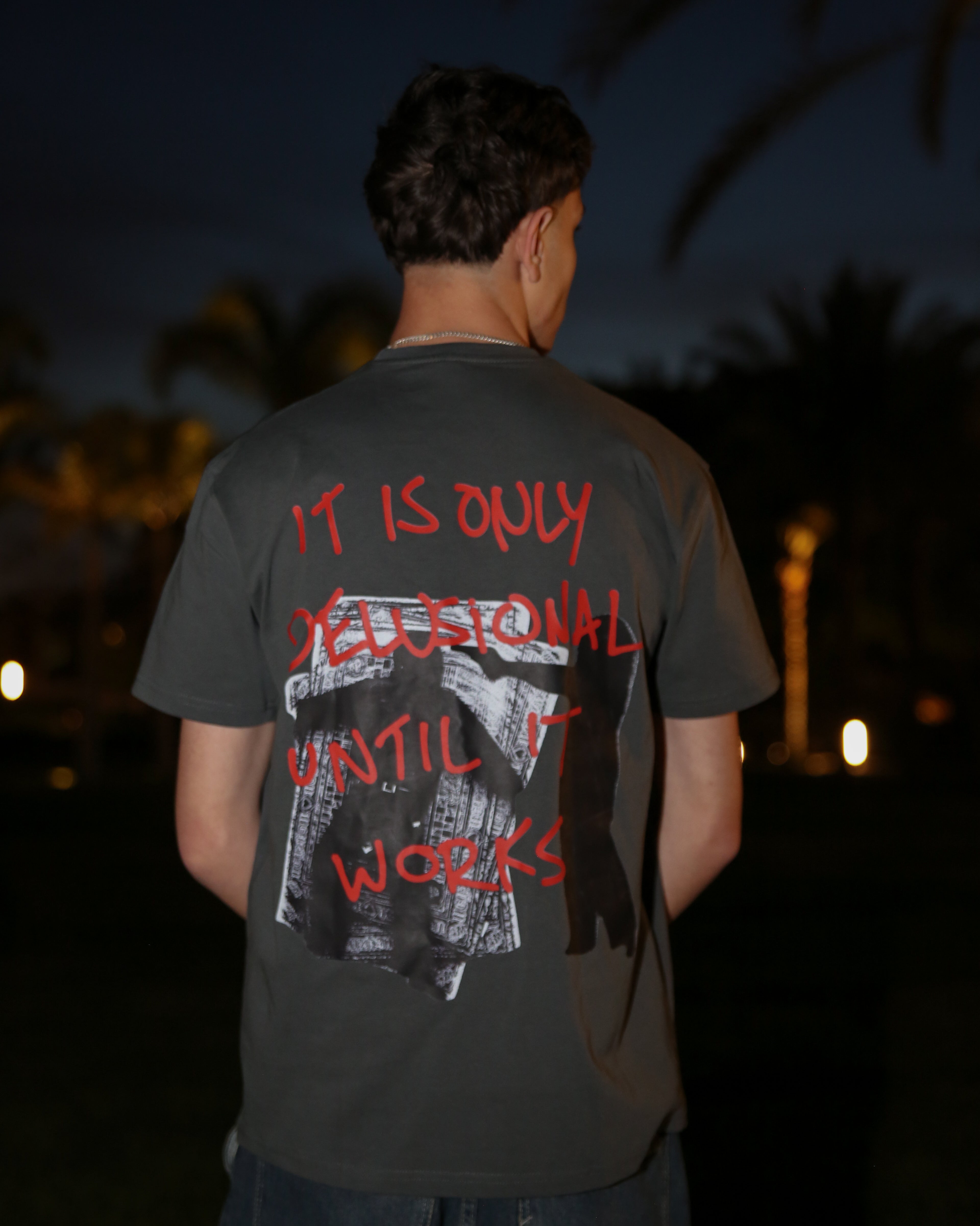 Gray "BEYOND DELUSION" regular fit T-SHIRT